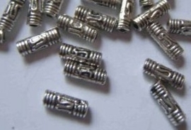 20 metalen tonnetjes kralen 8,5mm x 3mm gat: 1,5mm