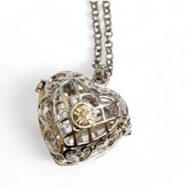 Lange rvs ketting ketting met een zilver kleur Engelenroeper16mm hart