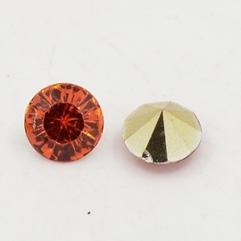 15 x Puntsteen Resin kunsthars SS39 c.a. 8 x 4mm oranje rood