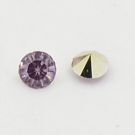 15 x Puntsteen Resin Kunsthars SS29 c.a. 6mm Lavendel