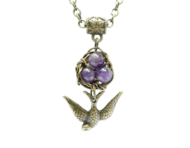 4 x Metalen bedel van een vogel Zwaluw, geel koperkleur, afm. 24 x 17 x 2mm oogje 1mm