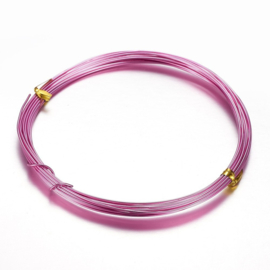 Aluminium draad 0,8 mm dik, 10m per rol, deep pink
