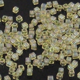 10 gram cubes 1,8 mm Miyuki Light Gold Transparant Rainbow