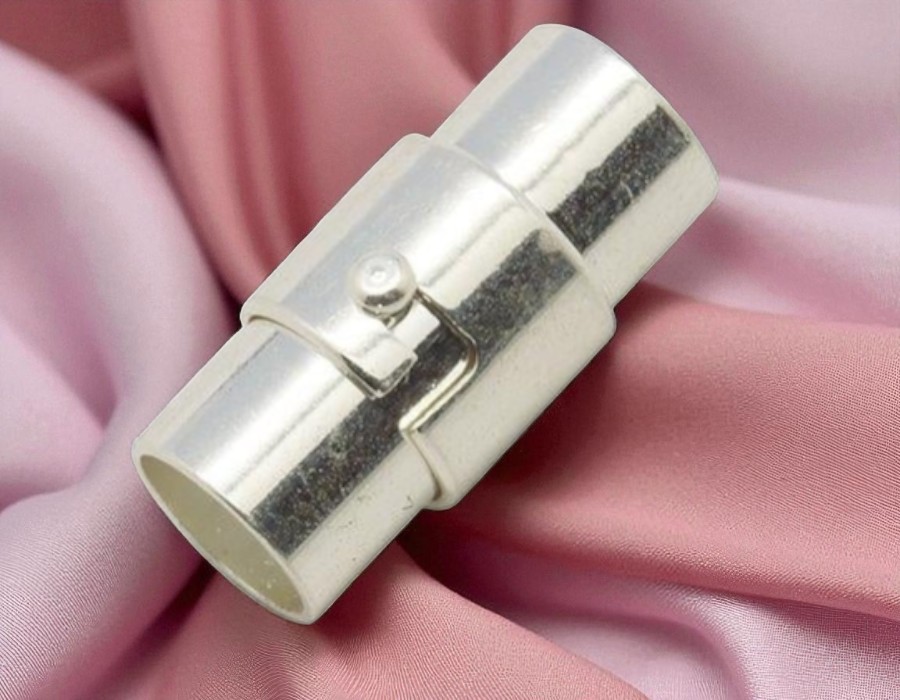 1 x Draai magneetsluiting zilverkleur – 15 x 4 mm Ø 2,8 mm