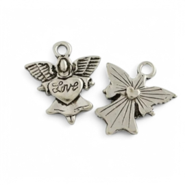 4 x Metalen bedel van een Engel Love bedel, antiek zilverkleur afm. 23 x 20 x 3mm gat 2,5mm ♥