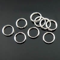 C.a. 100 x ringetjes 8 x 0,8mm platinum kleur 0,7mm dik