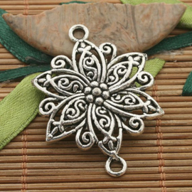 Metalen verdeler – bloem edelweiss 40x28 mm – antiek zilverkleur