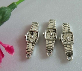 5 x Tibetaans zilveren bedeltje van een horloge
