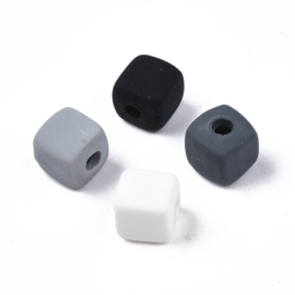 20 x gemixte handgemaakte polymeer kralen kubus grijs wit zwart 6mm gat: c.a. 1,6mm