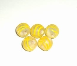 10 x Glaskraal rond 9mm geel