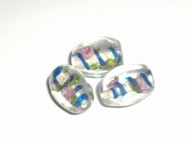 4 x Glaskraal ovaal 12x10mm transparant met blauw en roze bloem