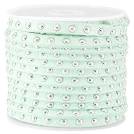 20 cm Imi. Suède leer 5mm met studs zilver Pistachio green