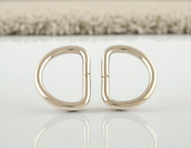 10 x stevige open metalen D-ringen – 17,5 x 13 x 2 mm – platinumkleur – binnenmaat ca. 13 x 9 mm