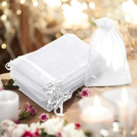 c.a. 50 x organza zakjes wit 7 x 9 cm