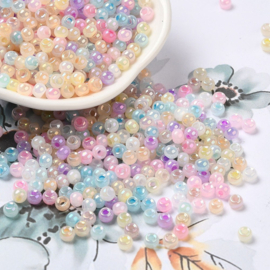 20 gram Glaskralen rocailles Ceylon 4 x 3 mm – gat 1,2 mm – kleurrijke pastel mix