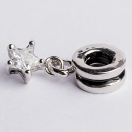 Be Charmed bedel  zilver met een rhodium laag (nikkelvrij) c.a. 29 x 8mm groot gat:4 mm