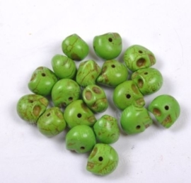 10 keramiek Howlite skulls licht groen 9 x 7,5 x 9mm Gat: 1mm