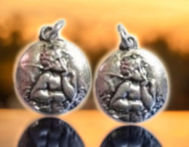 2 x Metalen bedel, antiek zilverkeur rond met engel 16 mm