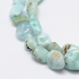 15 x Edelsteen kralen chips larimar 6-8 x 4-6 mm – gat 1 mm – licht blauw
