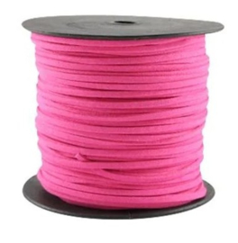 2 meter Faux suède veter  breed  3mm kleur: Hot Pink