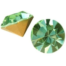 2 x Preciosa SS 29 puntsteen (6.2mm) Crysolite green