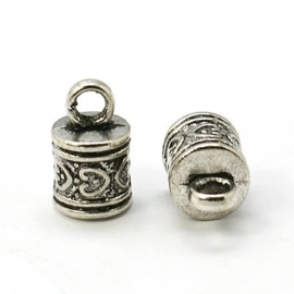 10 x Tibetaans zilveren koordkapjes 16 x 9,8mm oogje: 2mm gat doorsnede 6mm oogje 3,5mm