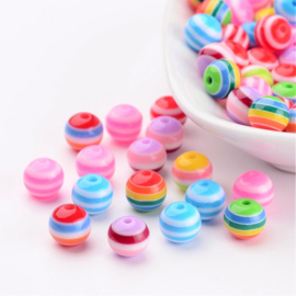 25 x  Resin ronde regenboog kraal 8mm kleuren mix