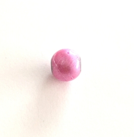20 stuks roze glaskralen van 8 mm doorsnee.