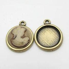 1 x DQ Metaal Setting voor  Ø 35mm Cabochon Antiek Brons ca. 45 x 40 x 3mm Oogje 3,5mm (Nikkelvrij)