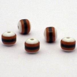 25 x  Resin regenboog ronde kraal 8mm bruin wit