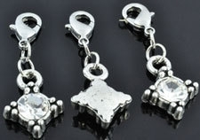 3 x Clip on Metalen hangers/bedels ruit bewerkt met strass kristal, met slotje ± 35x18mm (slotje ± 12x8mm)