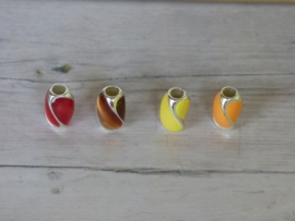 4 x mix verzilverde kralen met emaille assortiment 6 x 11mm gat: ca: 3mm