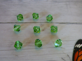 10 x Preciosa Kristal Bicone groen  6mm  gat: 1mm