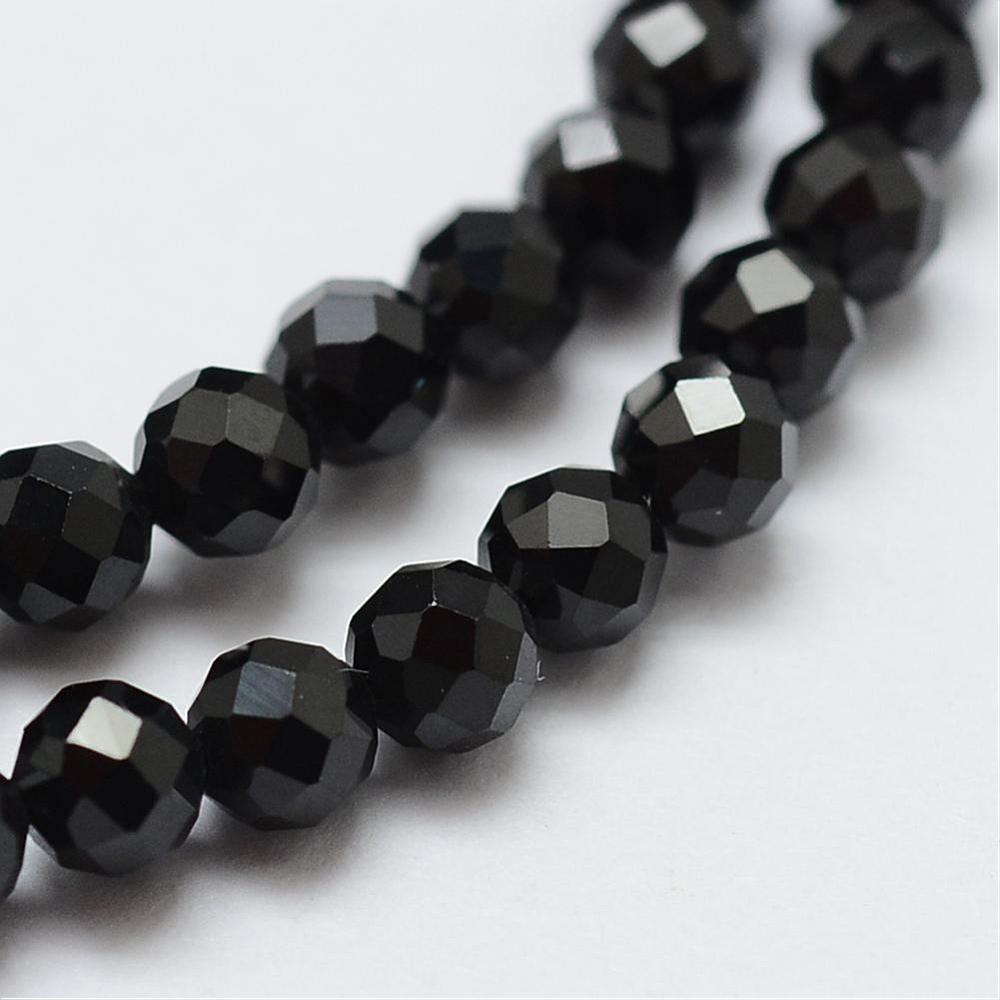 10 x facet geslepen edelsteen kralen van Black Spinel – 4 mm – kleur zwart – gat ca. 0,5 mm