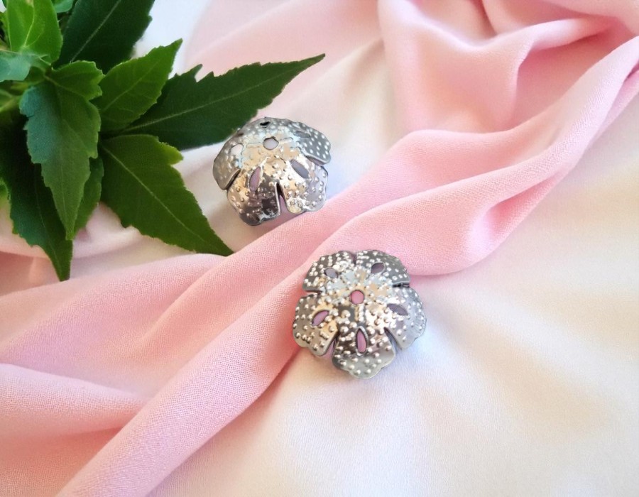 10 x filigraan kralenkapjes  14mm