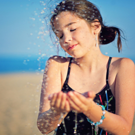 1 x DIY Ocean sieradenmaak set – 406-delige kralenmix met schelpen, turquoise en metalen bedels – gemengde kleuren