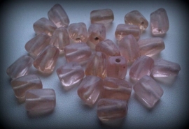 10 Stuks Glaskraal langwerpig gedraaid zalm/roze 12 mm
