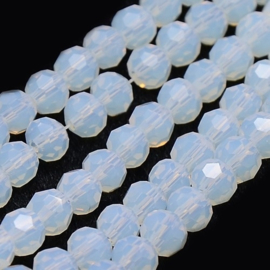 30  Stuks glaskraal facet kristal opal kleur  4 mm