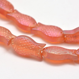 5  x Glaskralen frosted spray painted vis 15 x 8 x 5mm gat: 1mm mix