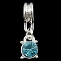 Prachtige verzilverde bedel met kristal strass 8 x 22 x 5mm, gat c.a. 5mm blauw