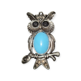 Metalen messing hanger van een uil met blauwe natuursteen voor bijvoorbeeld een sjaal of ketting  sjaal bedel 42 x 66 x 7mm Gat: c.a. 2mm