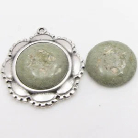 1 x Polaris Cabochon 20 mm Jais Khaki