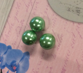 25 x  groene parelmoer glaskralen 10 mm gat 1 mm