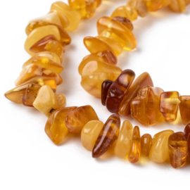 20 x Chips stone kralen 5~14 x4~10mm gat: 1mm Amber 