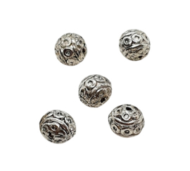 10 x Tibetaans zilveren bewerkte ronde kraal Kleur: antiek zilver Maat +/- 8mm
