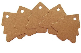 50 stuks bruine labels prijskaartjes met ponsgat 5mm zonder touwtje kerstboom model afm. c.a. 54  x 53mm