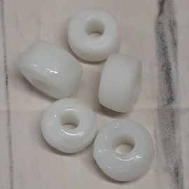 10 x mooie witte glas veterkraal 5x7mm gat:3mm