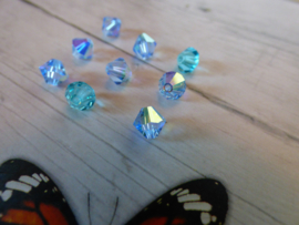 10 x Preciosa Kristal Bicone 6mm blue ab gat: 1mm