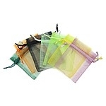 c.a. 100 x assortiment mini organza zakjes 5 x 7cm mix