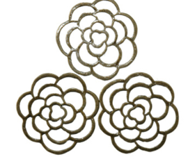 2 x tussenzetsel bloem 35 mm goud kleur